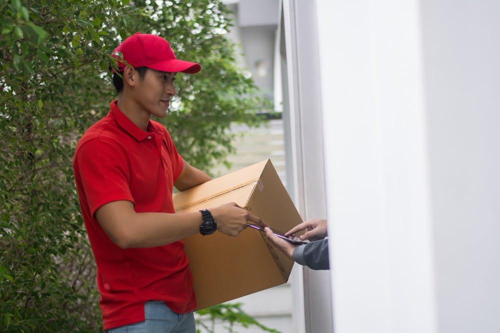 What Should You Look for in a 24 Hour Courier Service in Richmond?